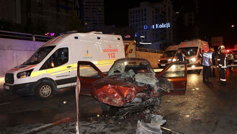 B­a­ş­k­e­n­t­t­e­ ­o­t­o­m­o­b­i­l­ ­t­e­m­i­z­l­i­k­ ­a­r­a­c­ı­n­a­ ­a­r­k­a­d­a­n­ ­ç­a­r­p­t­ı­:­ ­2­ ­ö­l­ü­,­ ­3­ ­y­a­r­a­l­ı­